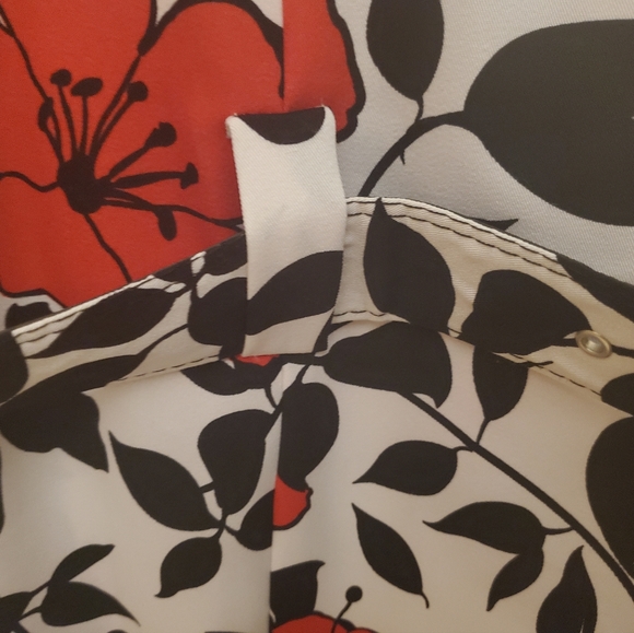 Women Red Floral Dress - Picture 11 of 15